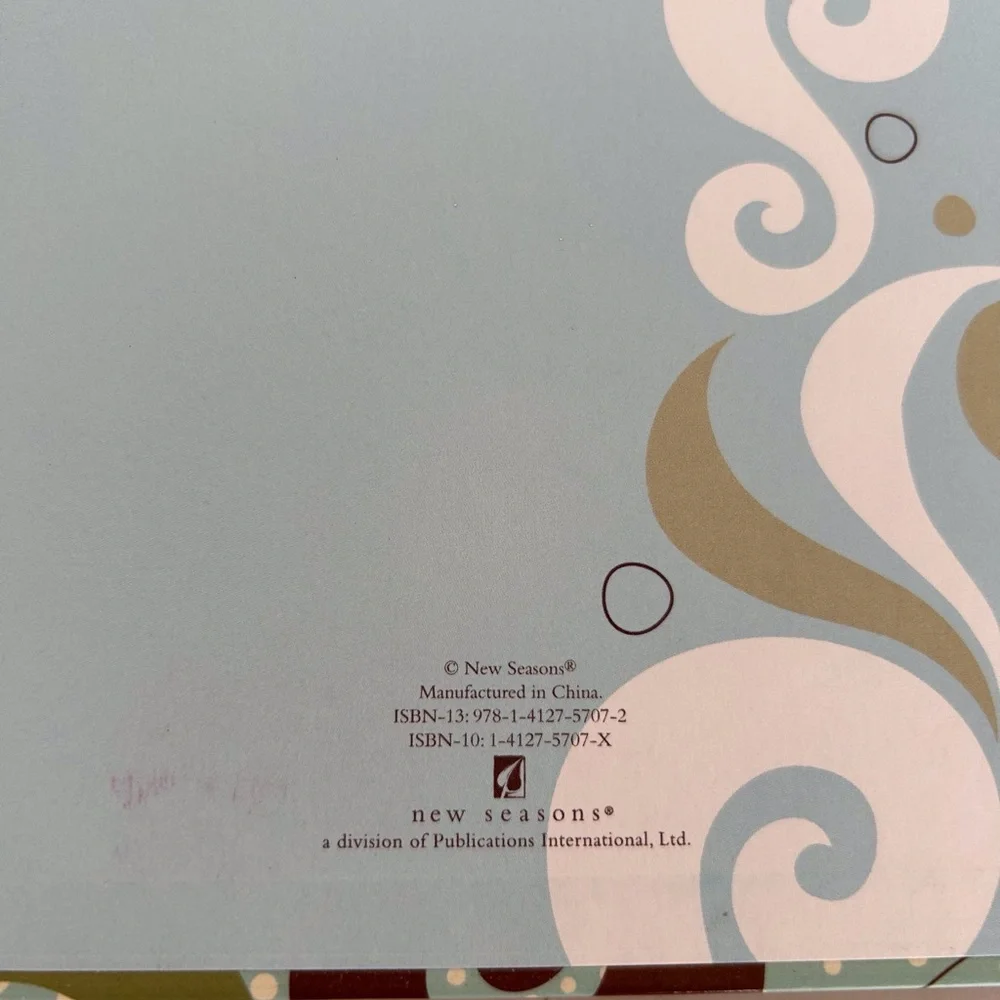 NEW SEASONS DECORATED JOURNAL NWT